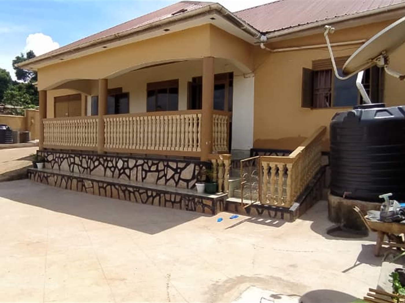 Bungalow for sale in Nsangi Wakiso