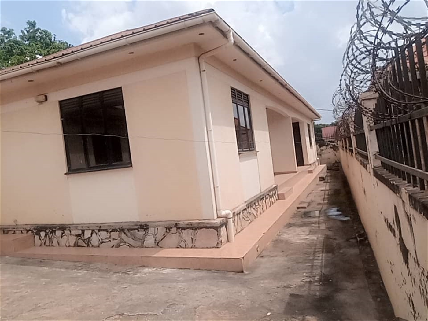 Semi Detached for sale in Mbalwa Wakiso