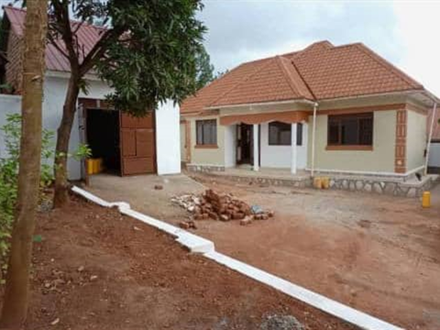 Bungalow for sale in Gayaza Wakiso