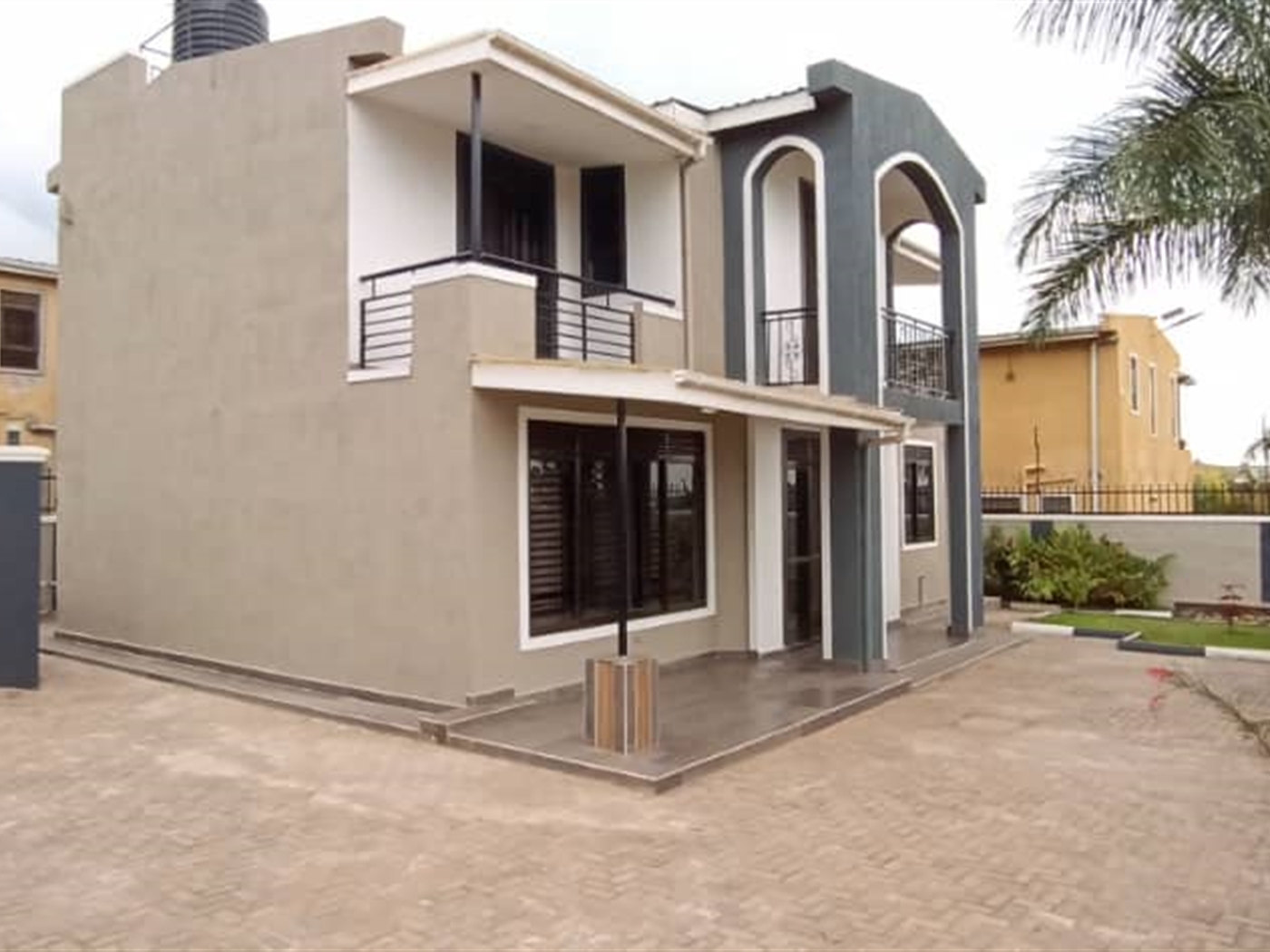 Storeyed house for rent in Kireka Kampala