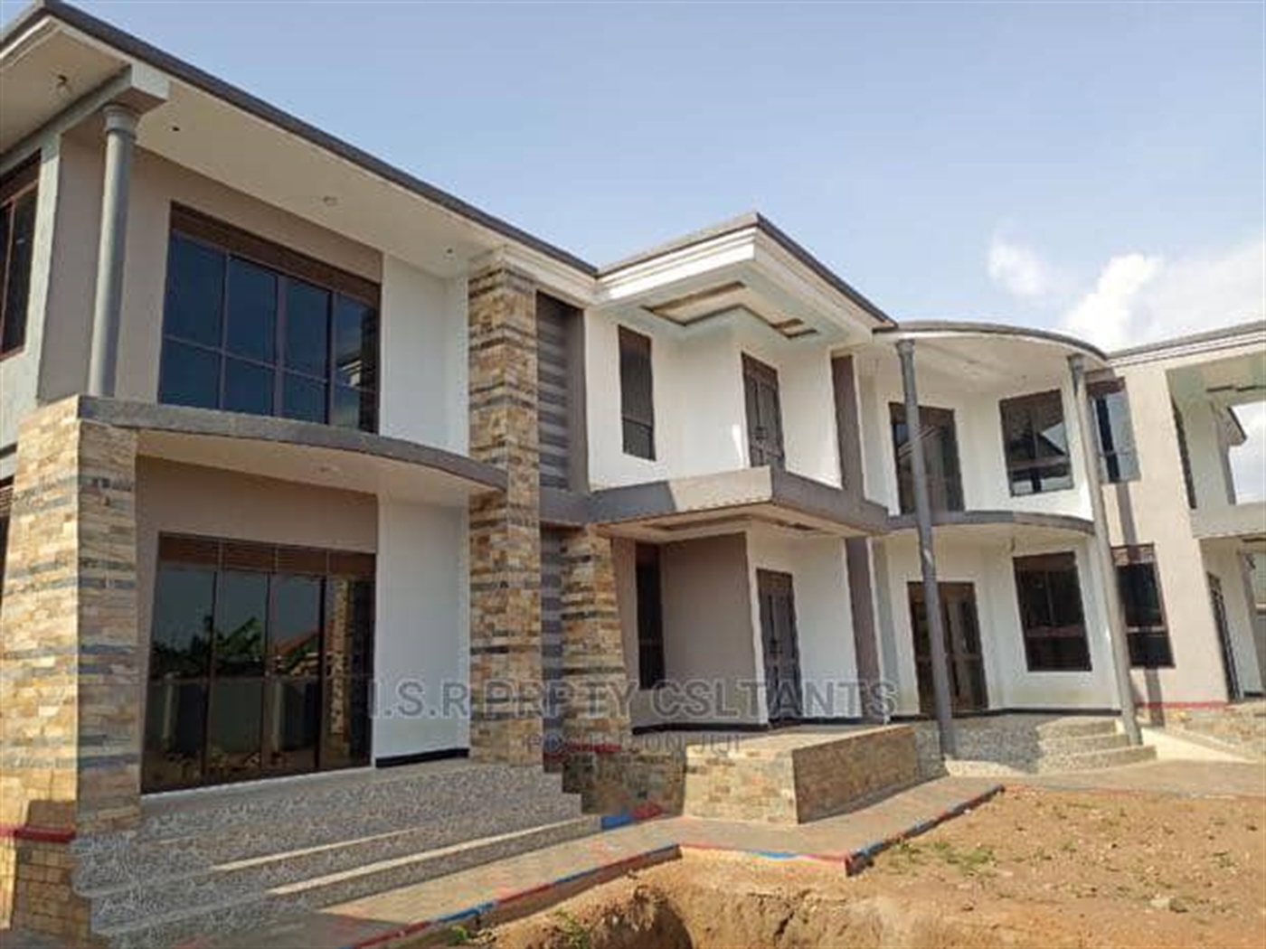 Mansion for sale in Namugongo Wakiso