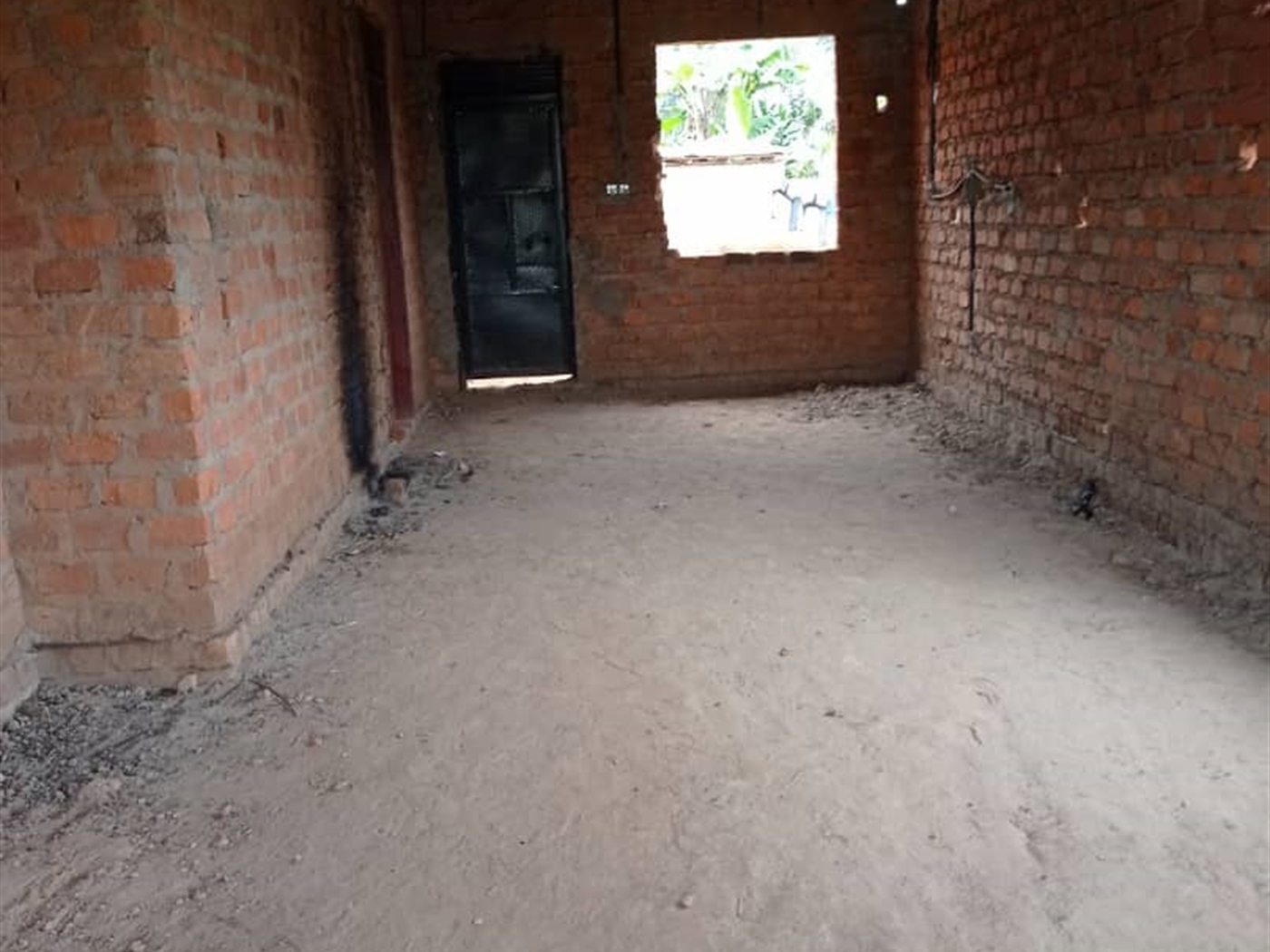 Shell House for sale in Nsangi Wakiso