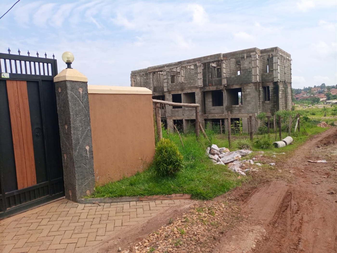 Shell House for sale in Bweyogerere Wakiso