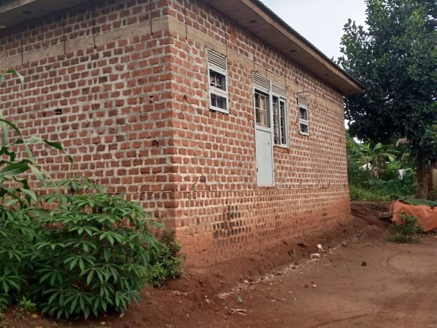 Bungalow for sale in Bwebajja Wakiso