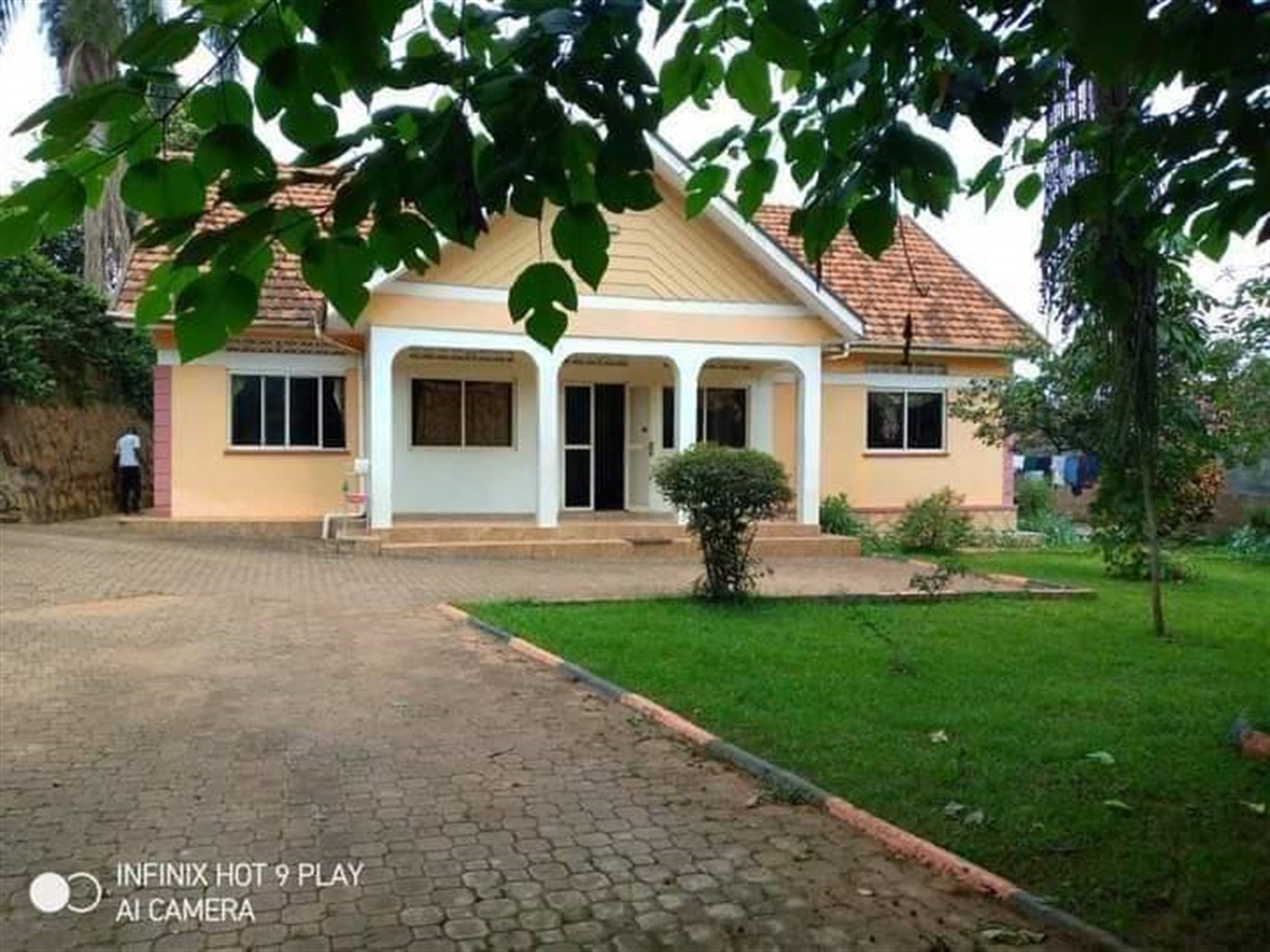 Penthouse for sale in Kiwaatule Kampala