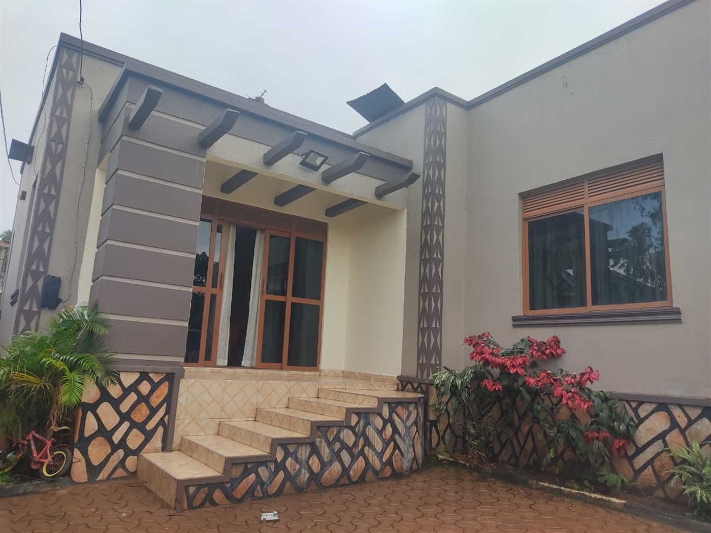 Bungalow for sale in Kira Wakiso