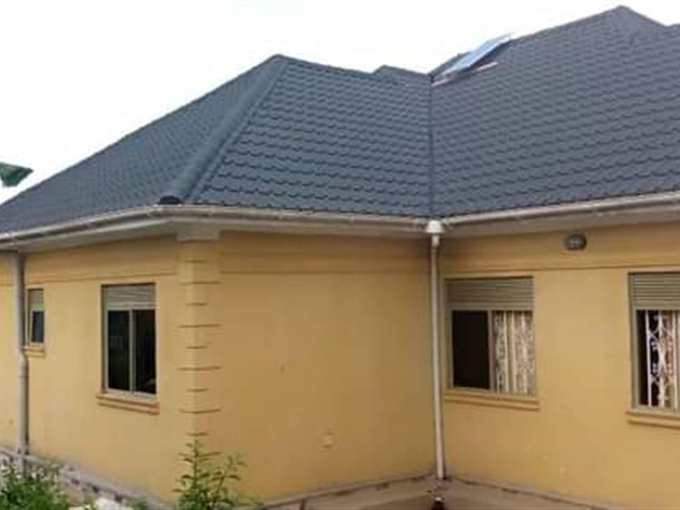 Bungalow for sale in Wakiso\ Wakiso