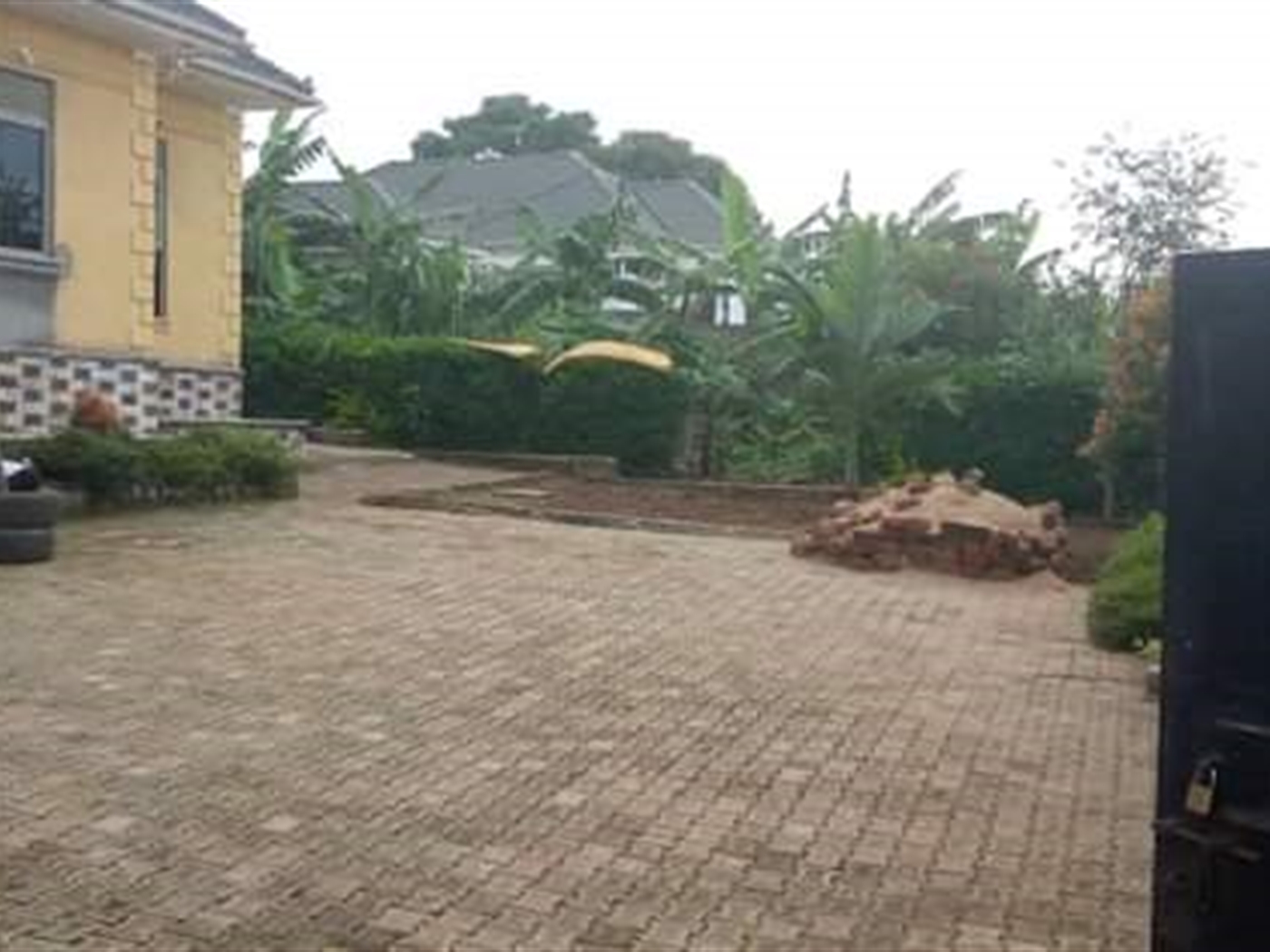 Bungalow for sale in Wakiso\ Wakiso