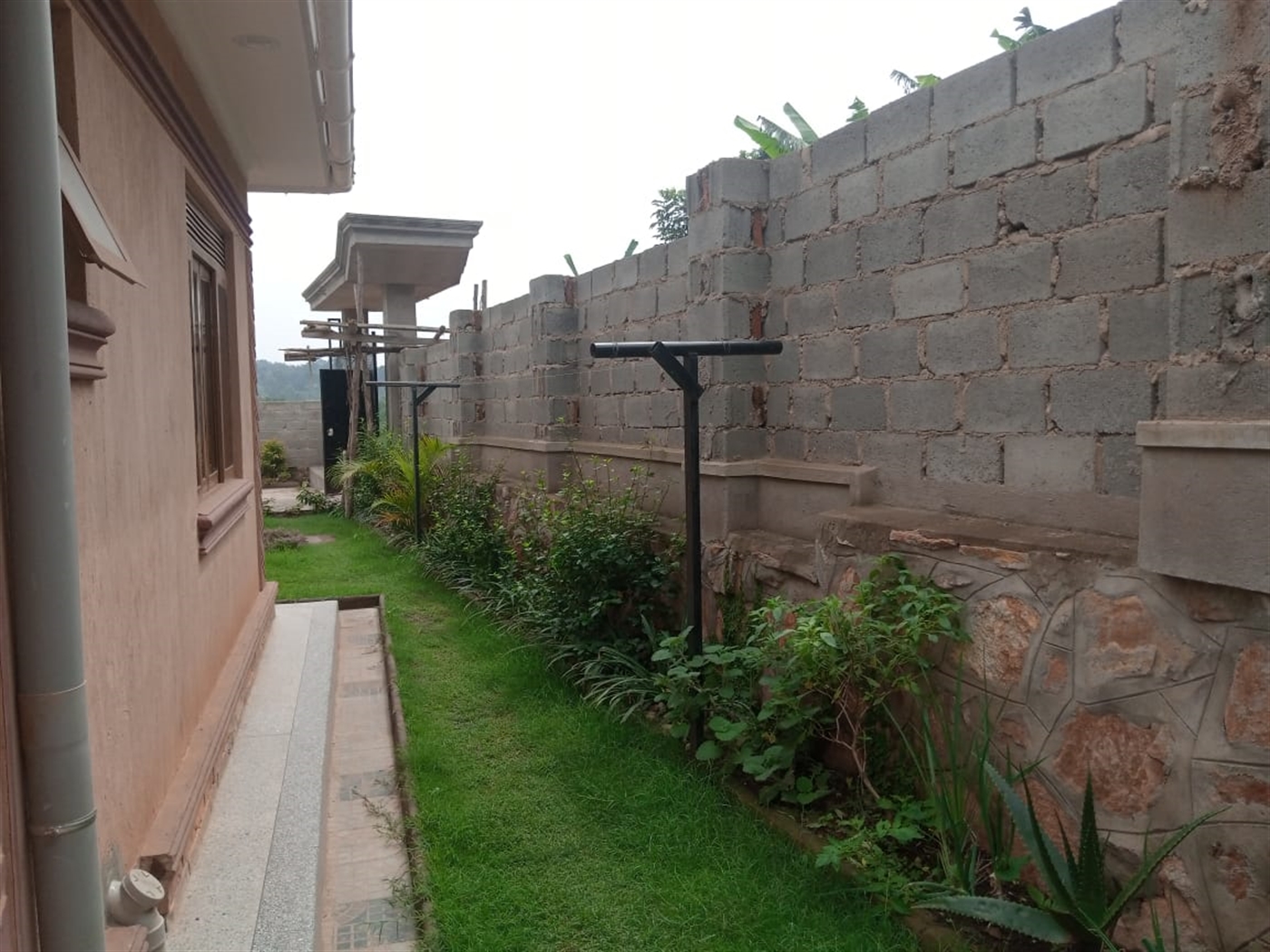 Bungalow for sale in Nankuwadde Wakiso