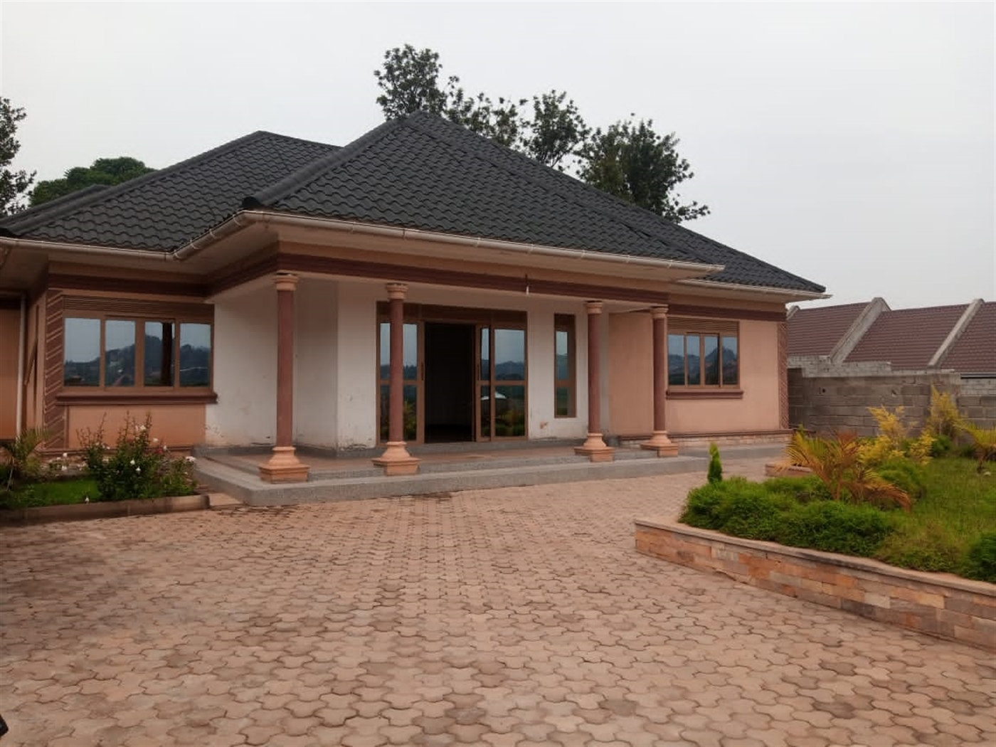 Bungalow for sale in Nankuwadde Wakiso