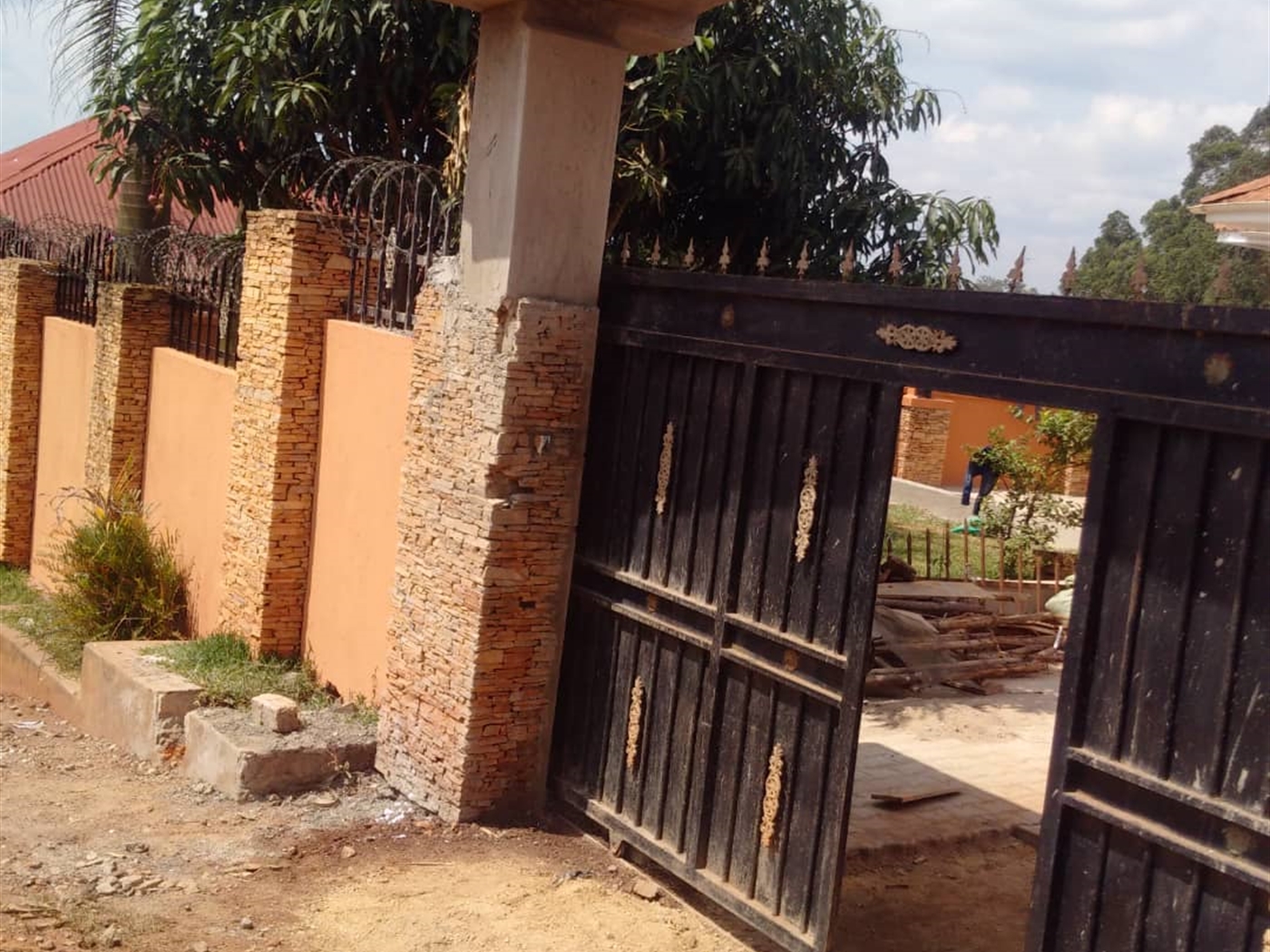 Bungalow for sale in Kawanda Wakiso