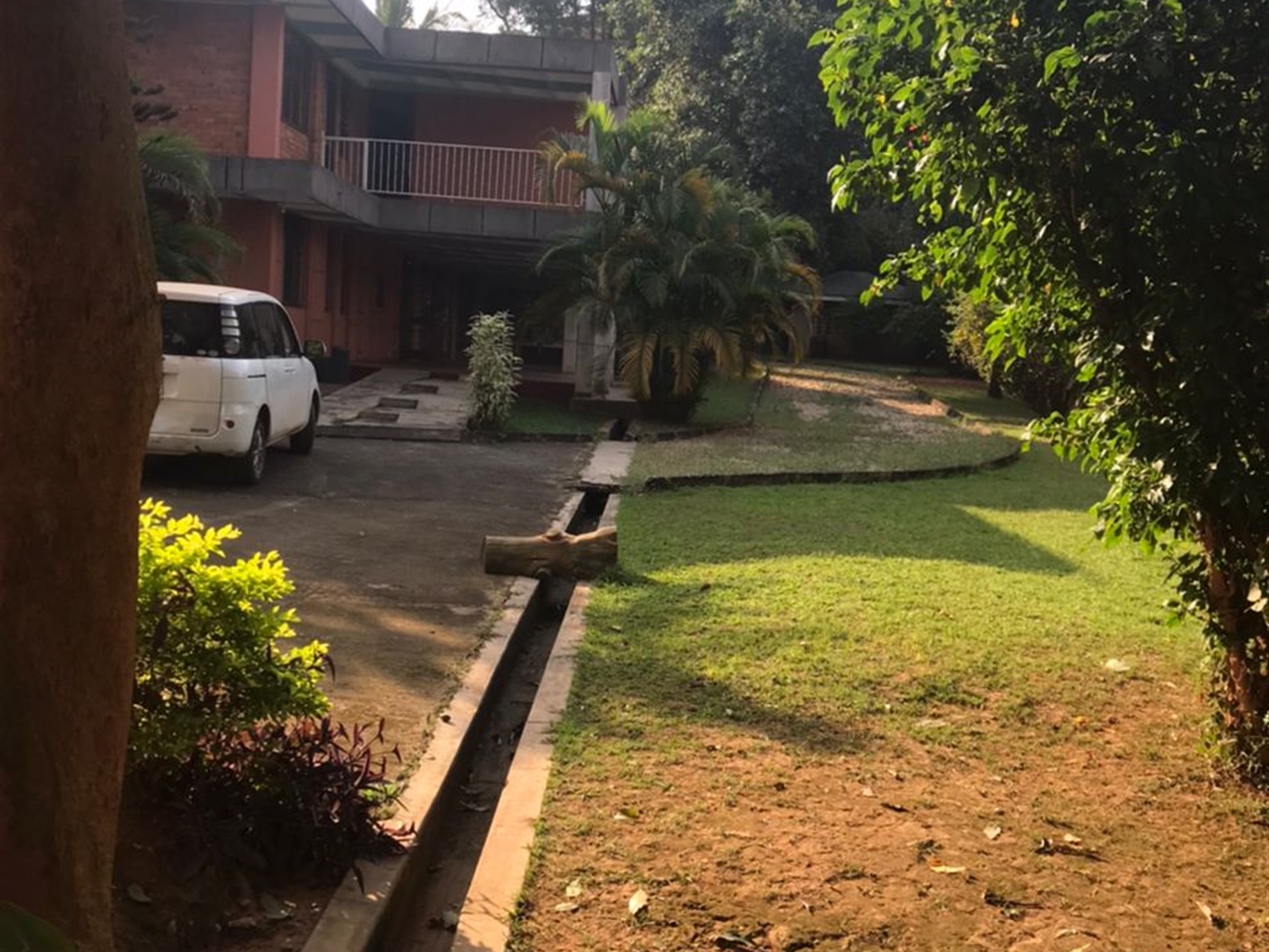 Mansion for sale in Kololo Kampala