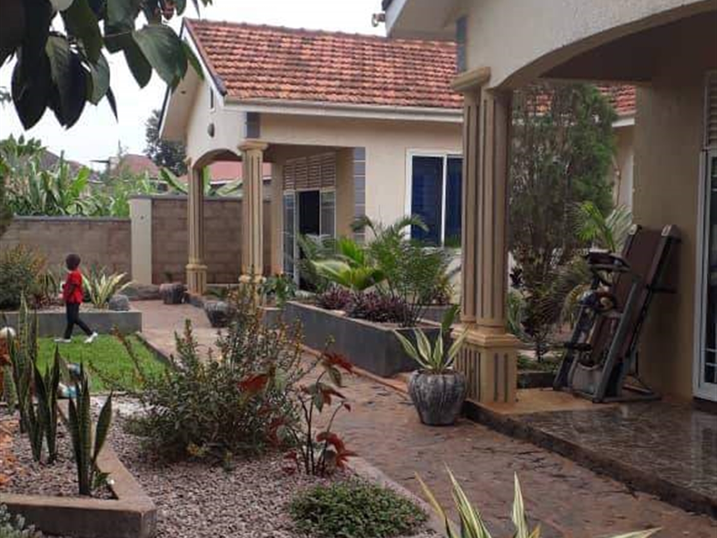 Bungalow for sale in Sentema Wakiso