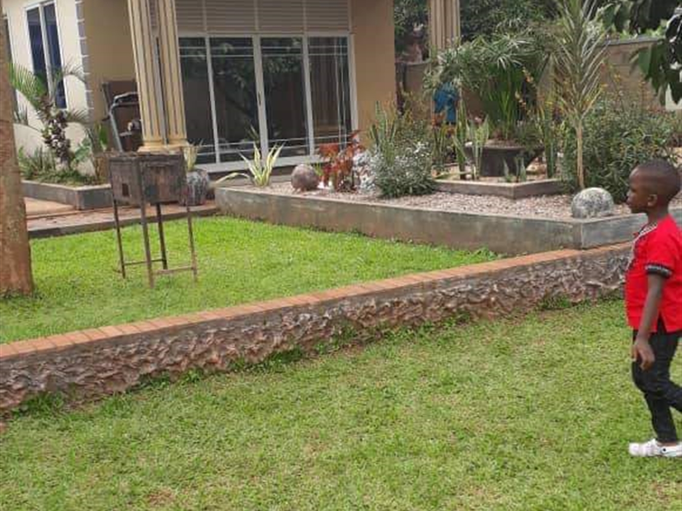 Bungalow for sale in Sentema Wakiso