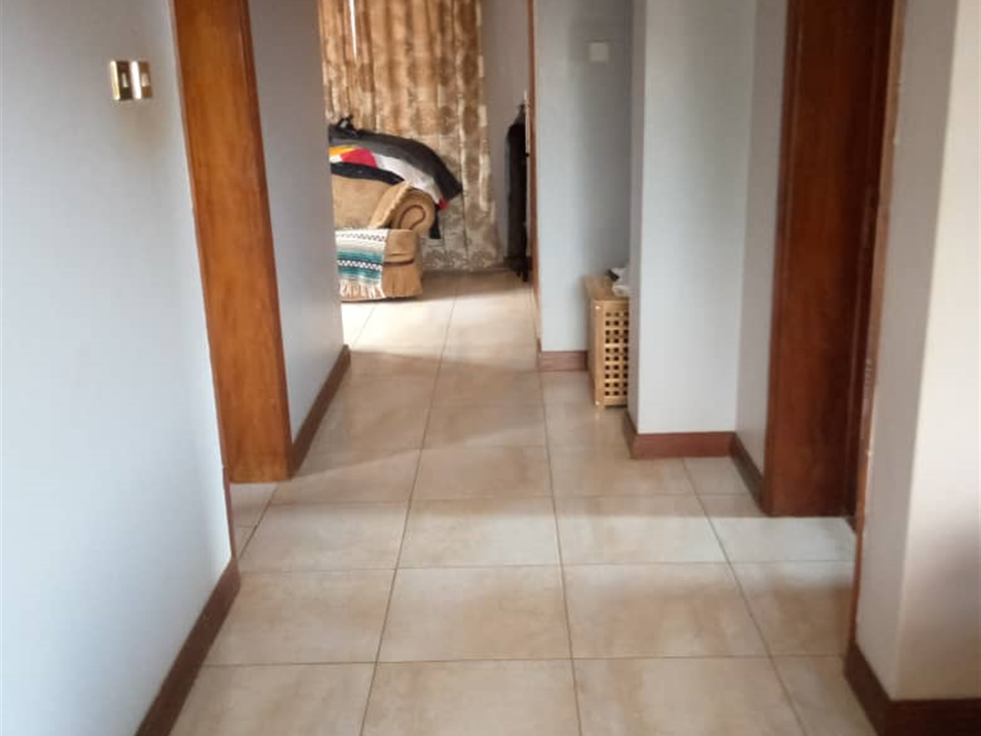 Mansion for sale in Zana Wakiso