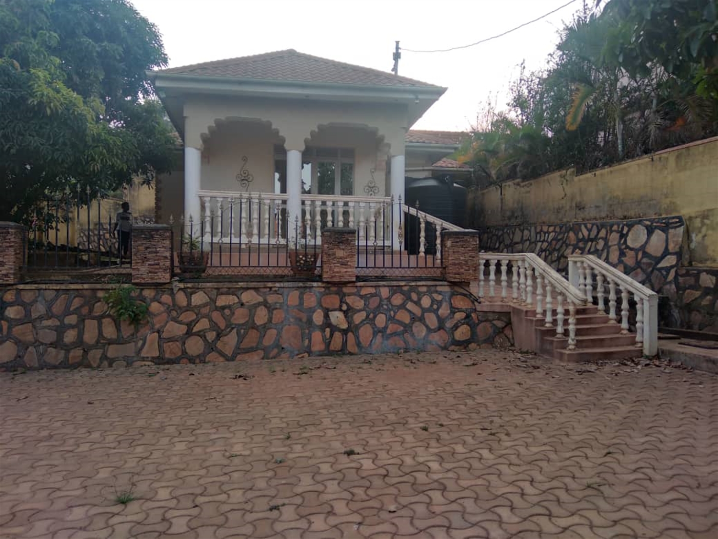 Penthouse for sale in Seguku Wakiso