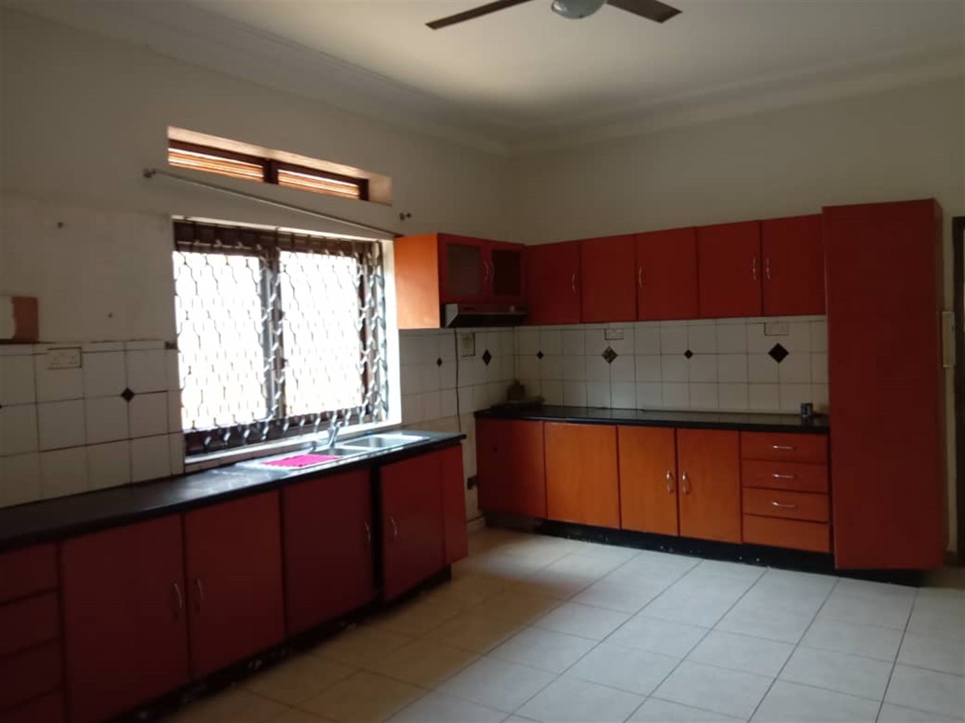 Storeyed house for rent in Muyenga Kampala