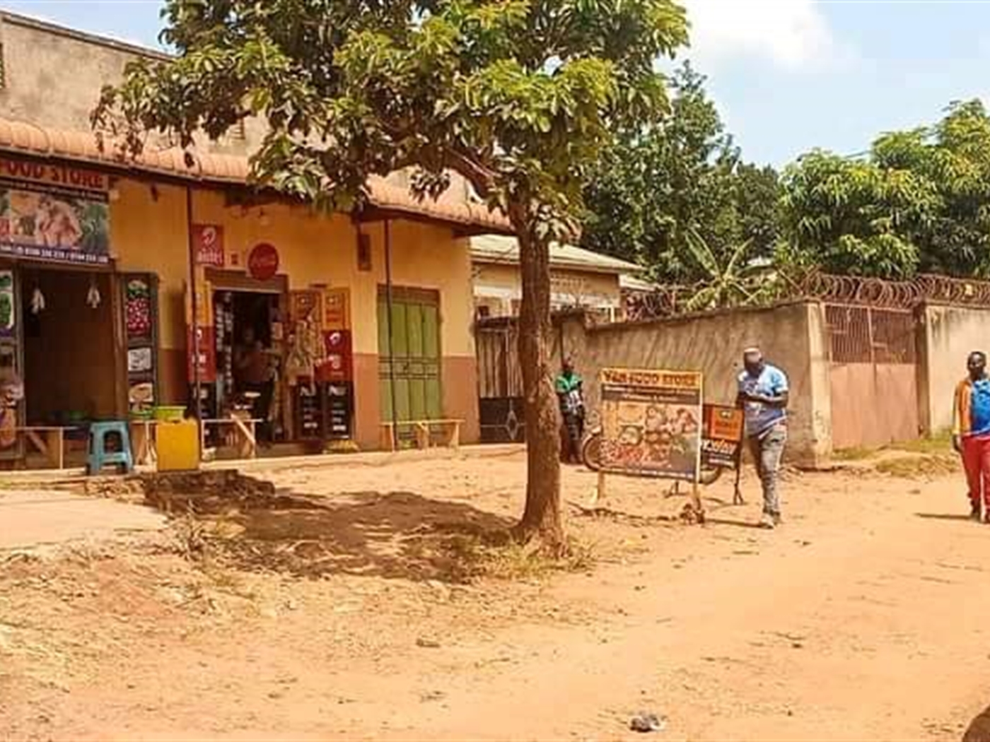 Shop for sale in Bweyogerere Wakiso