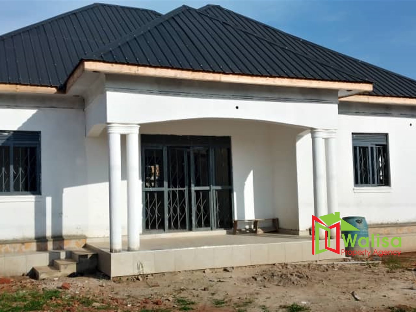 Bungalow for sale in Kyabakadde Mukono