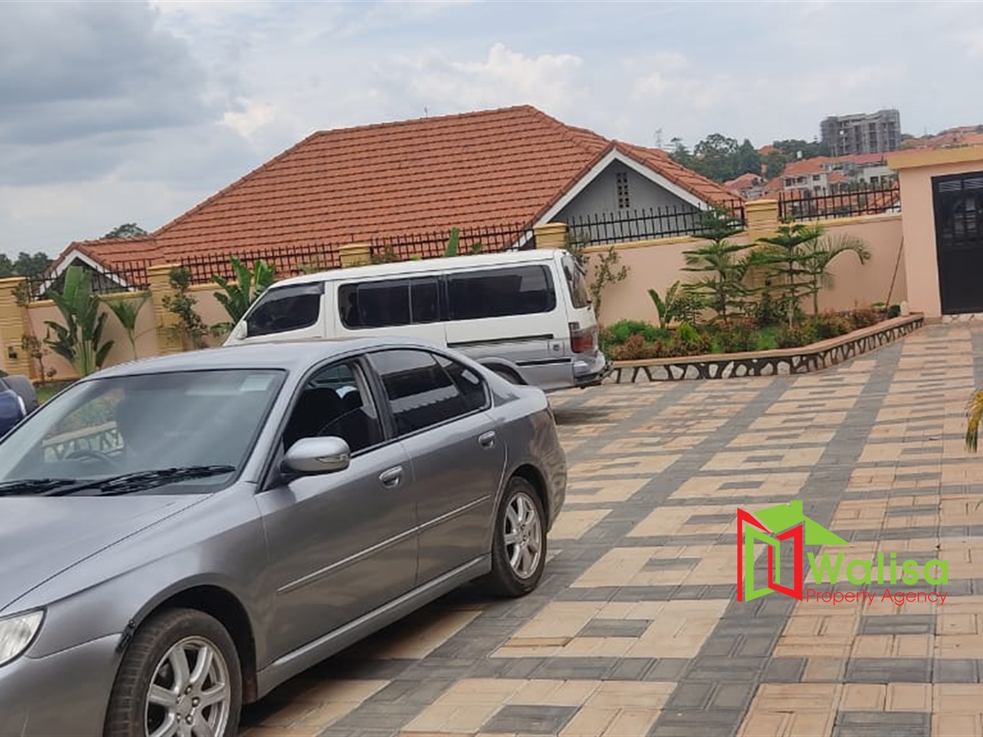 Storeyed house for sale in Najjera Wakiso