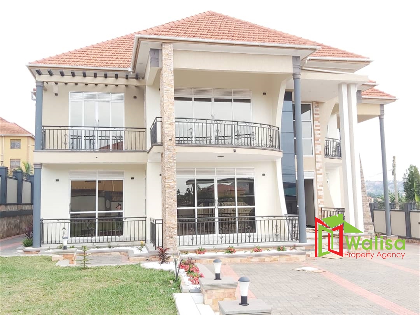 Storeyed house for sale in Kitende Wakiso