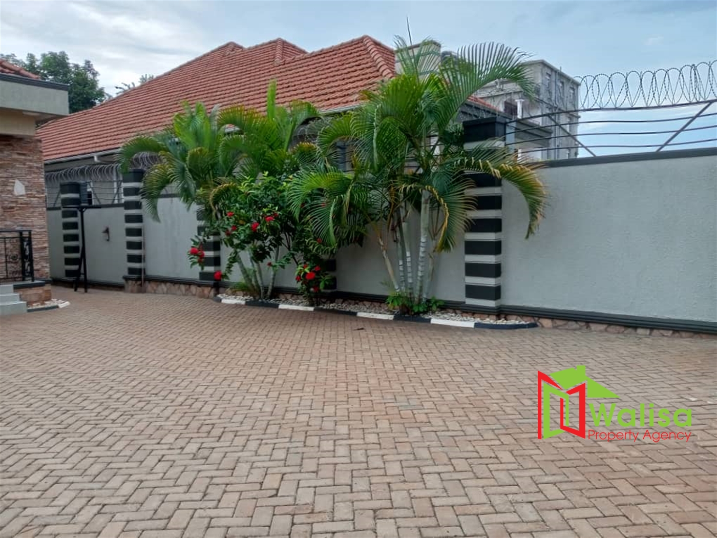 Bungalow for sale in Bwebajja Wakiso