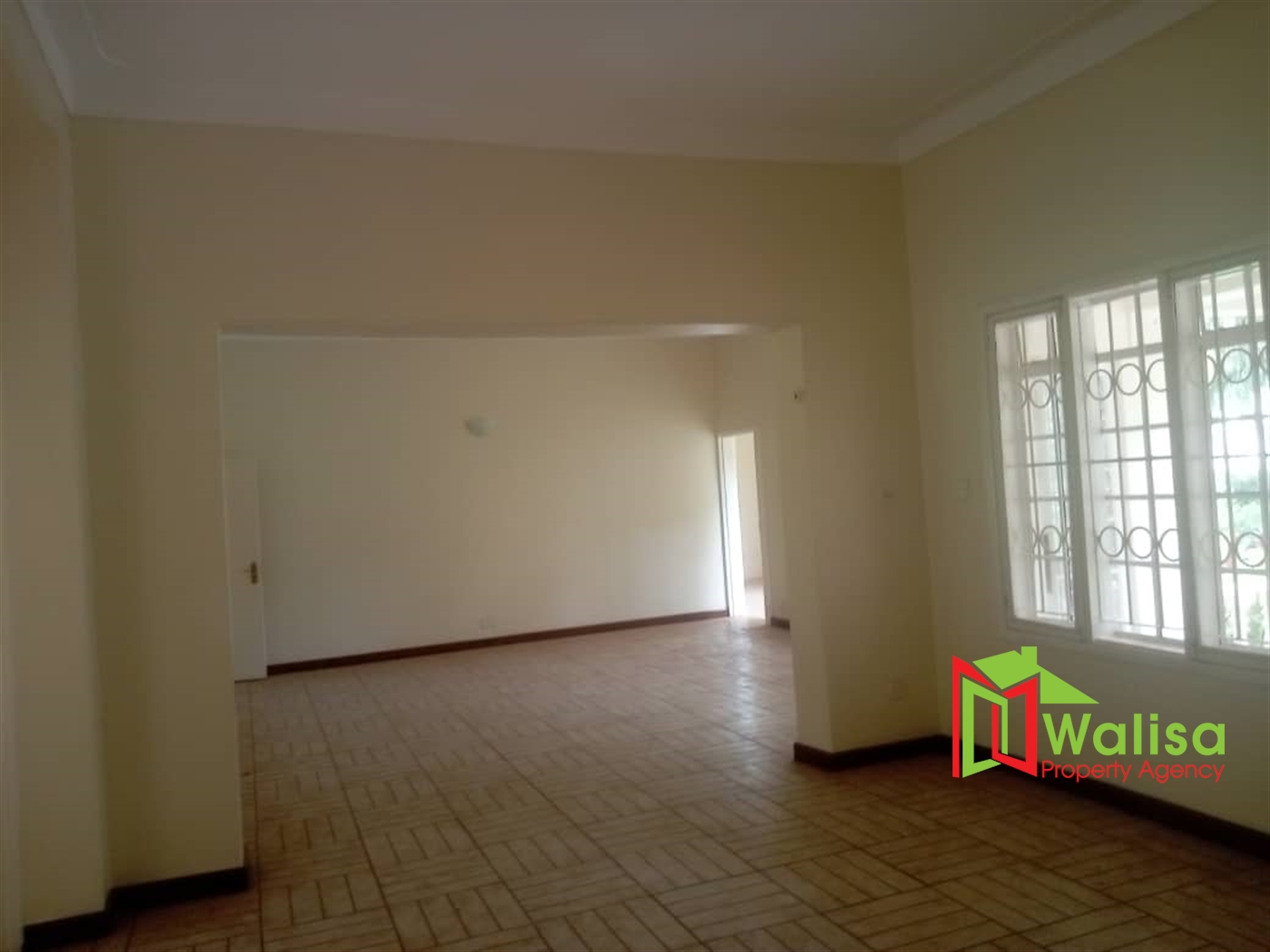 Bungalow for rent in Kololo Kampala