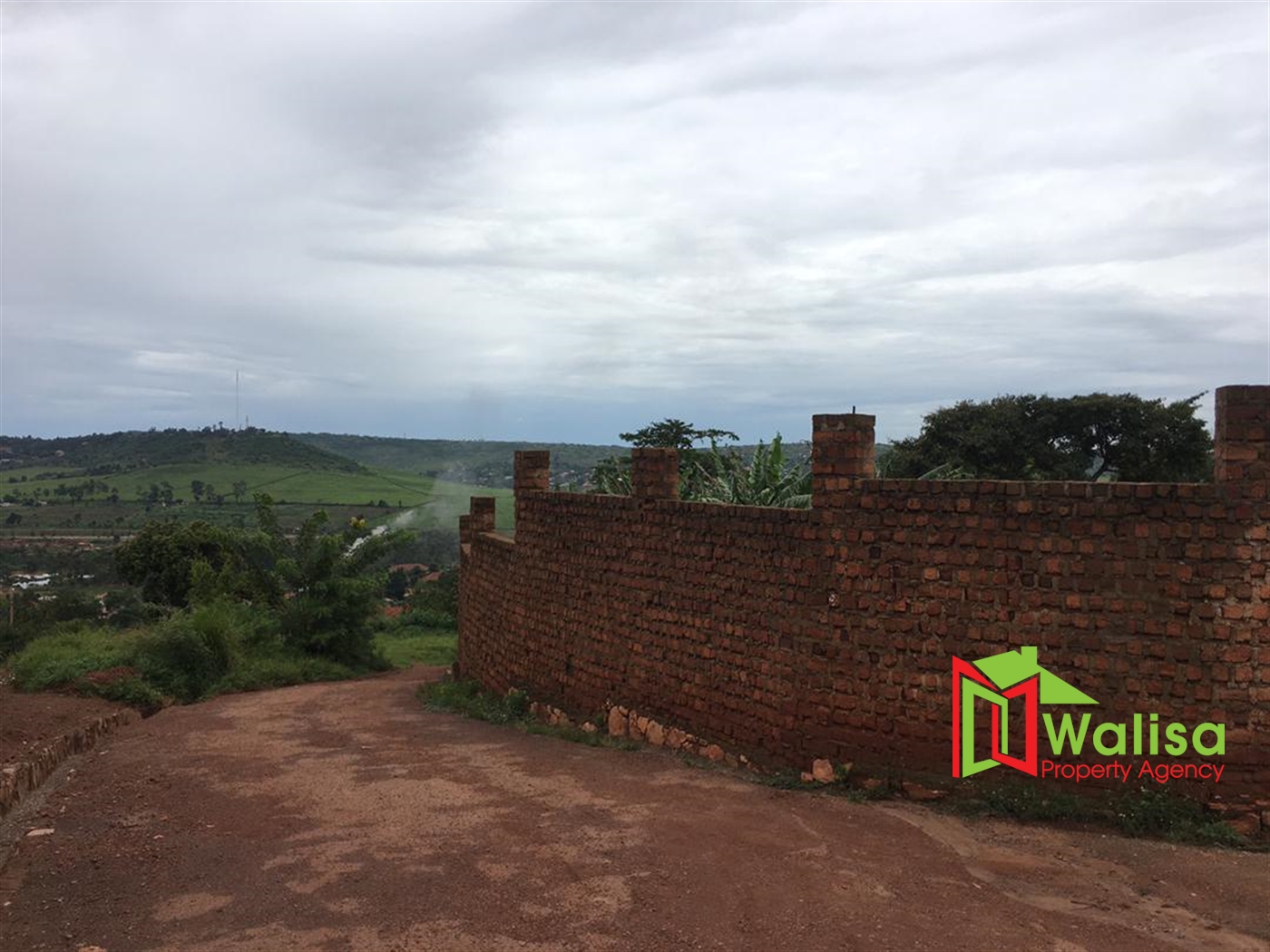 Storeyed house for sale in Seguku Wakiso