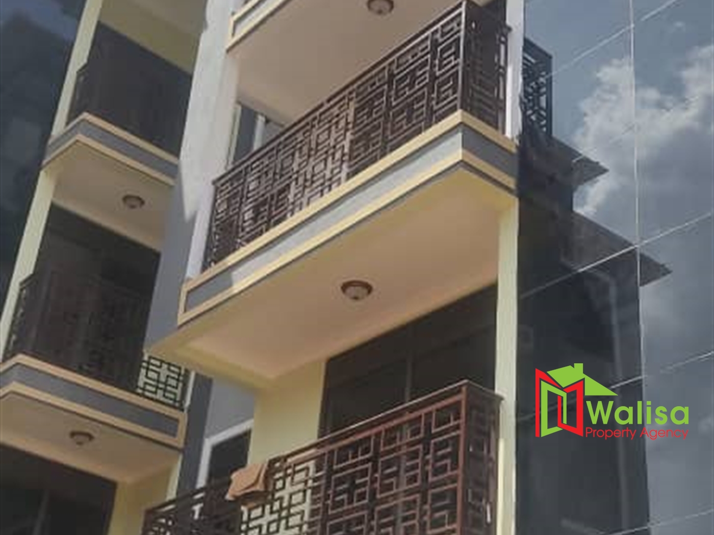 Apartment block for sale in Kiwaatule Wakiso