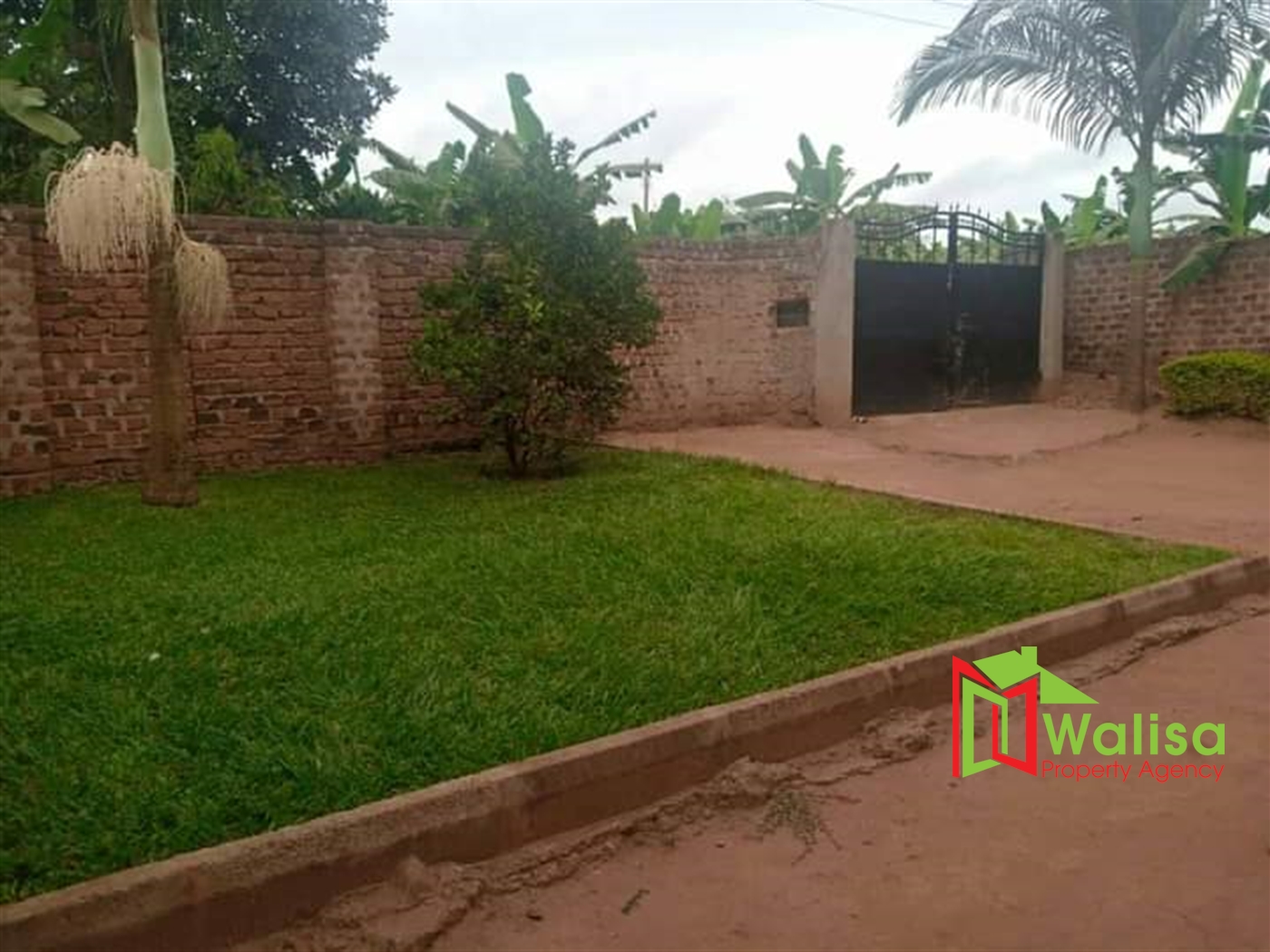 Town House for sale in Mpererwe Kampala