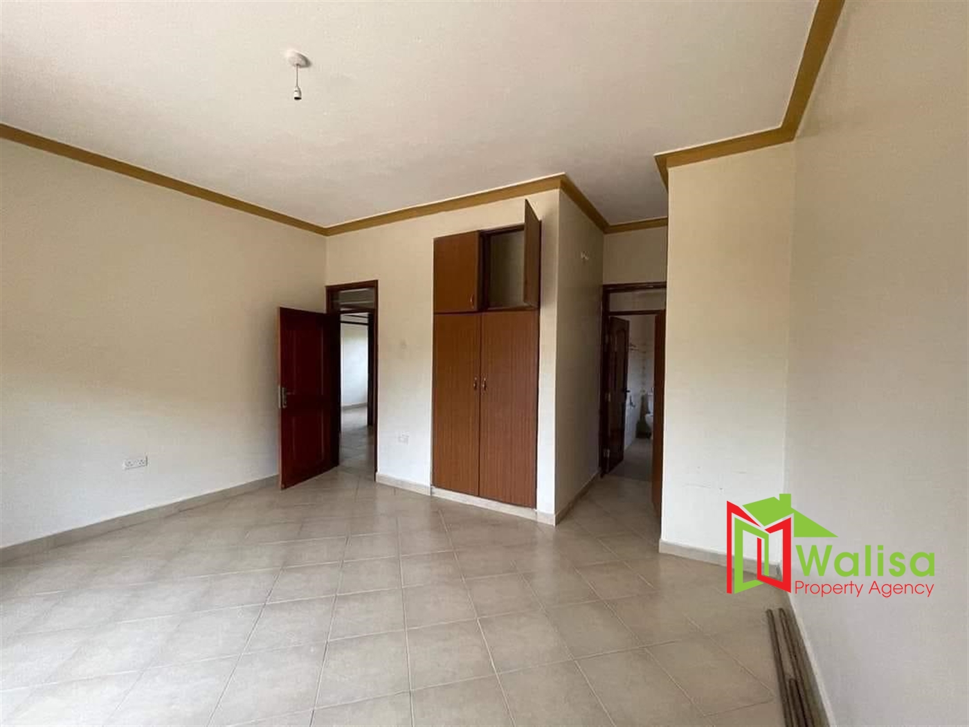 Town House for sale in Kira Wakiso