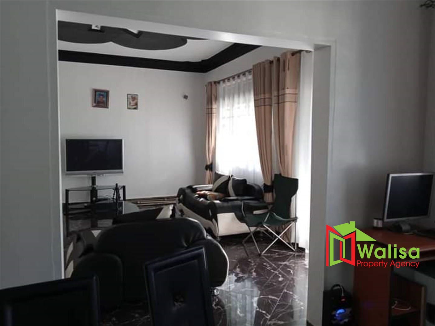 Town House for sale in Mutundwe Wakiso