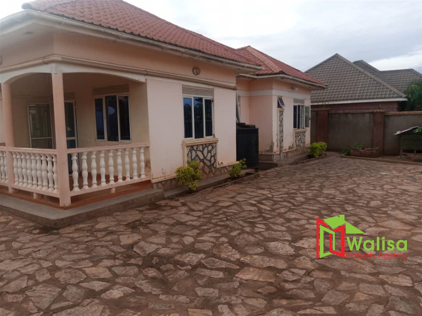 Town House for sale in Namugongo Wakiso