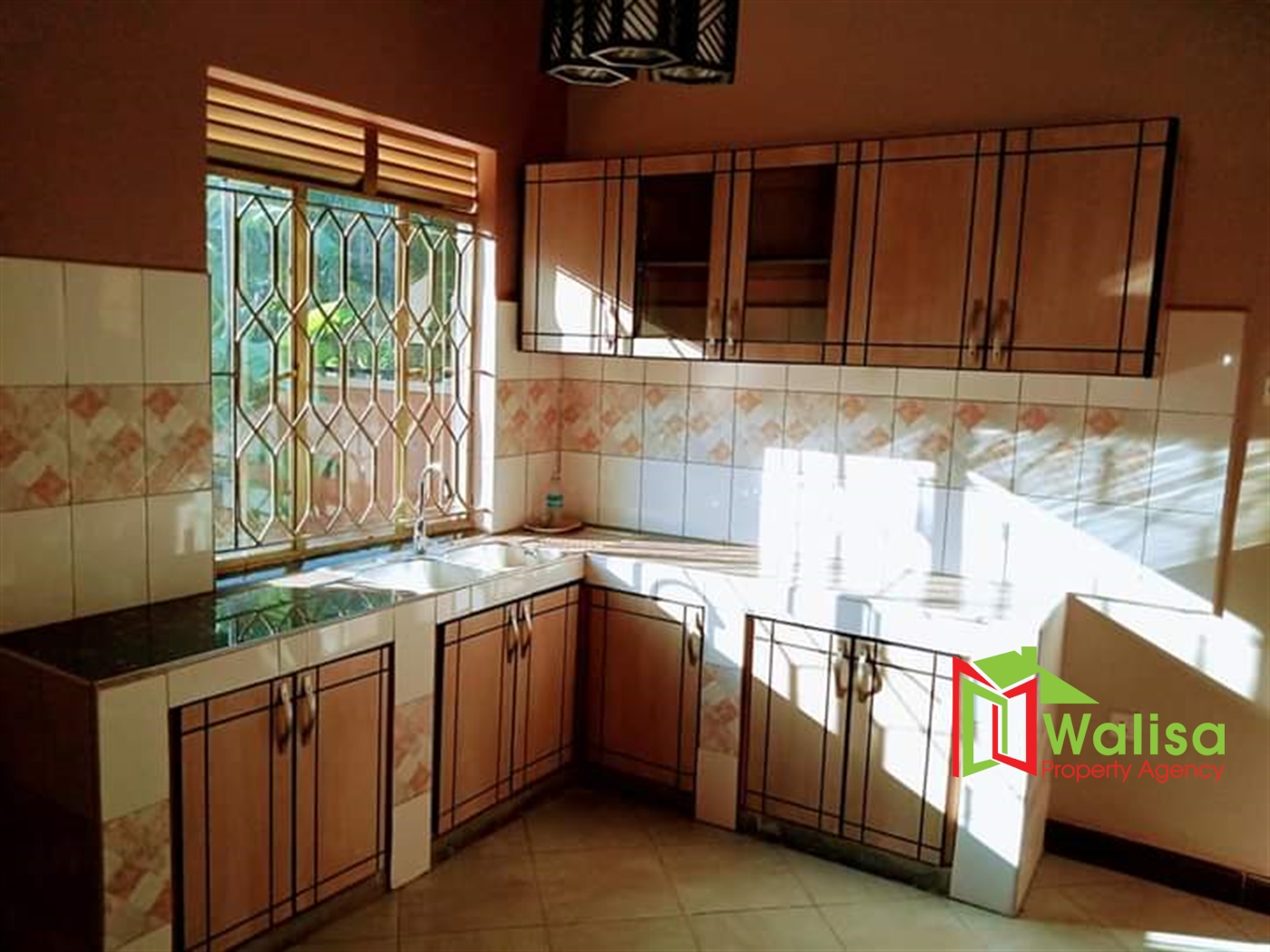 Town House for sale in Bweyogerere Wakiso