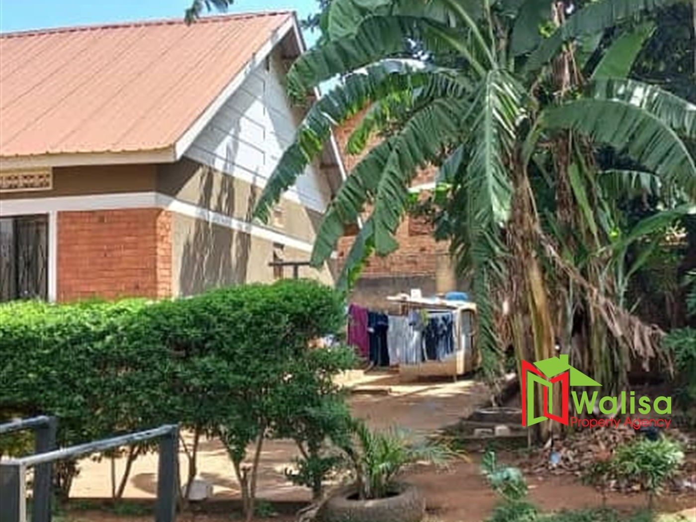 Town House for sale in Kyaliwajjala Wakiso