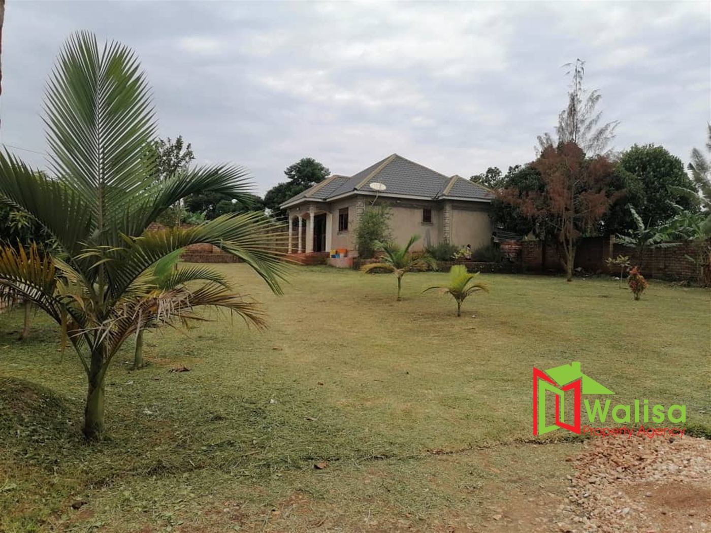 Town House for sale in Nkumba Wakiso