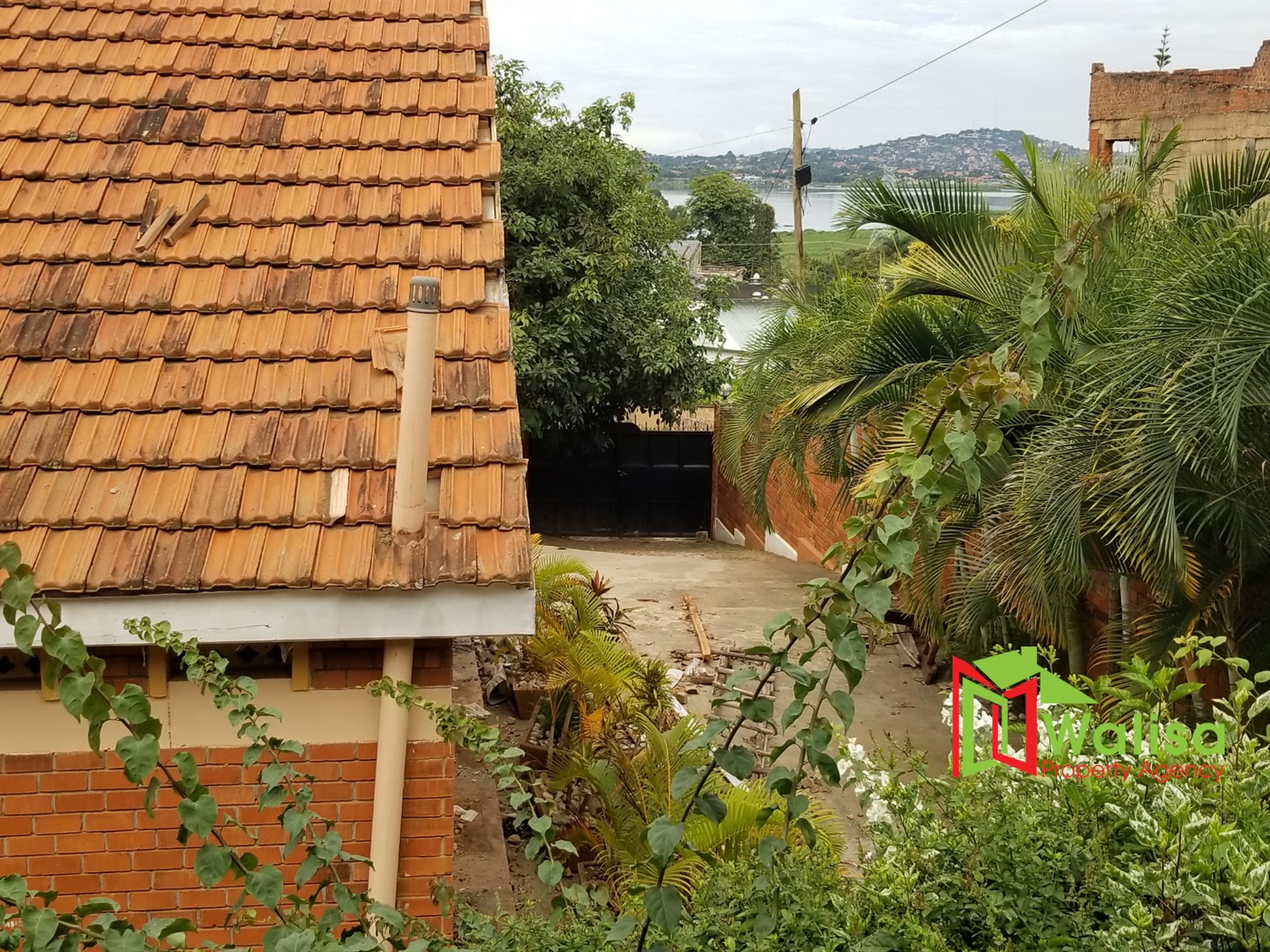 Bungalow for rent in Luzira Kampala