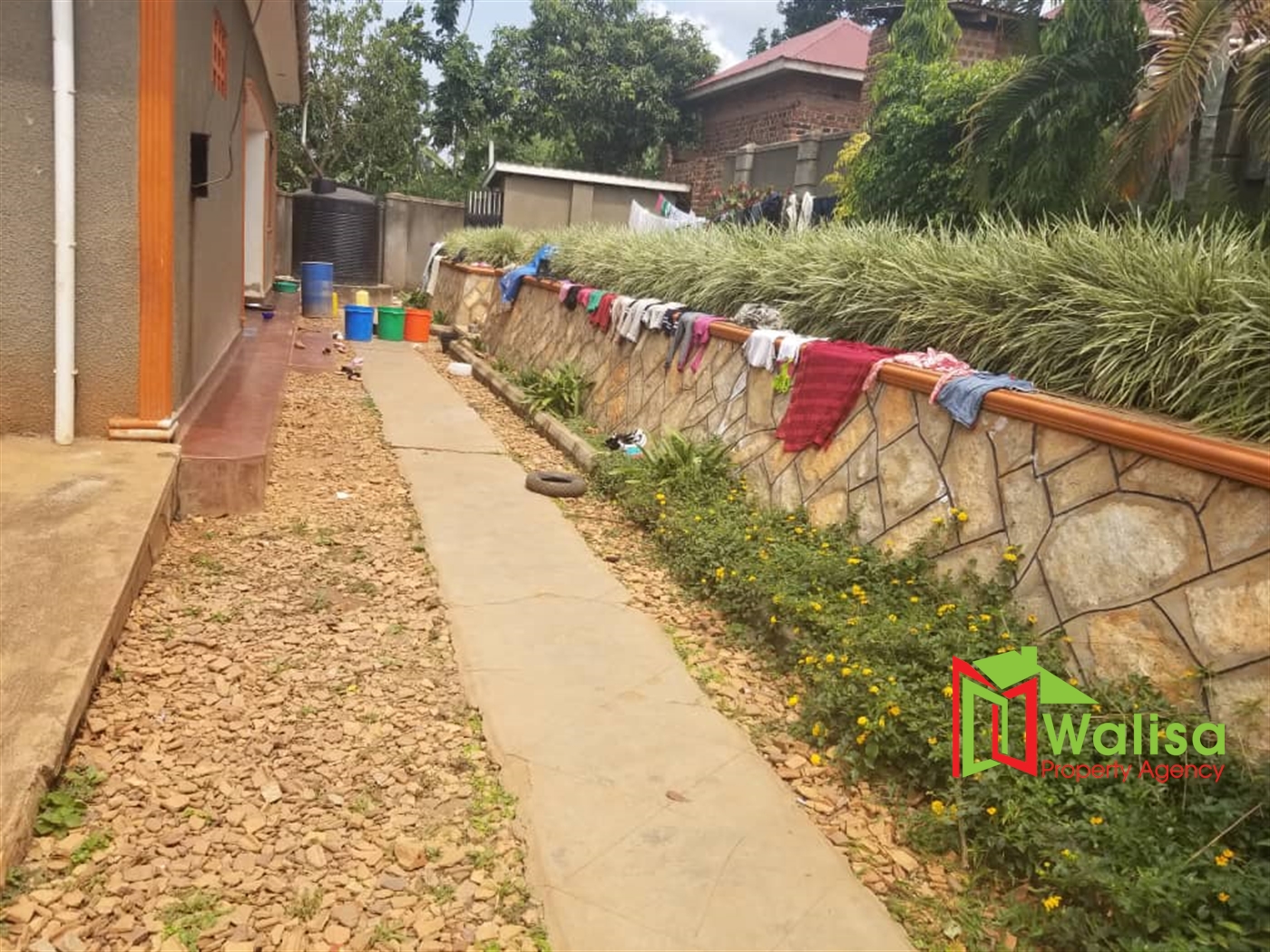 Town House for sale in Maya Wakiso