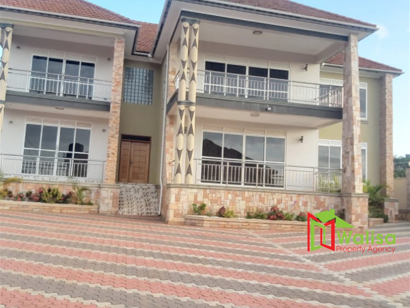 Mansion for sale in Kitende Wakiso