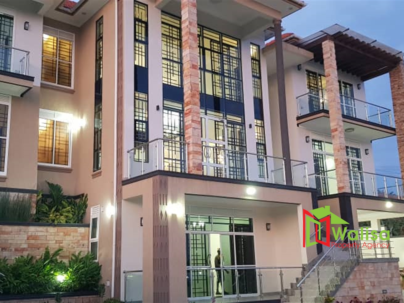 Mansion for sale in lubowa Wakiso