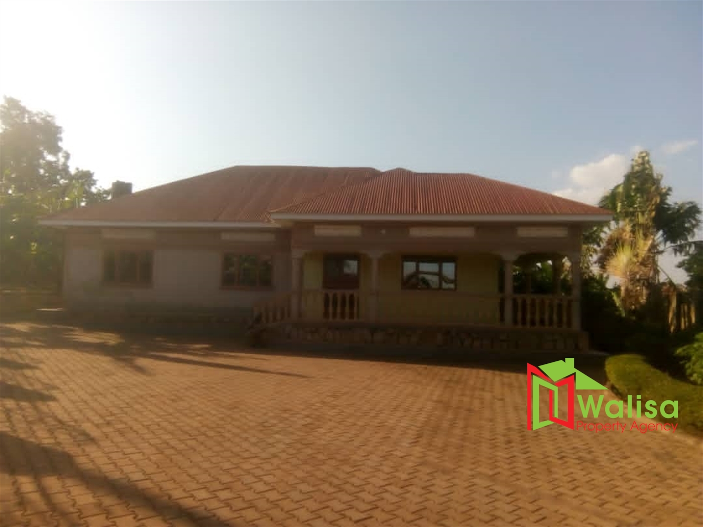 Bungalow for sale in Karama Kabaale