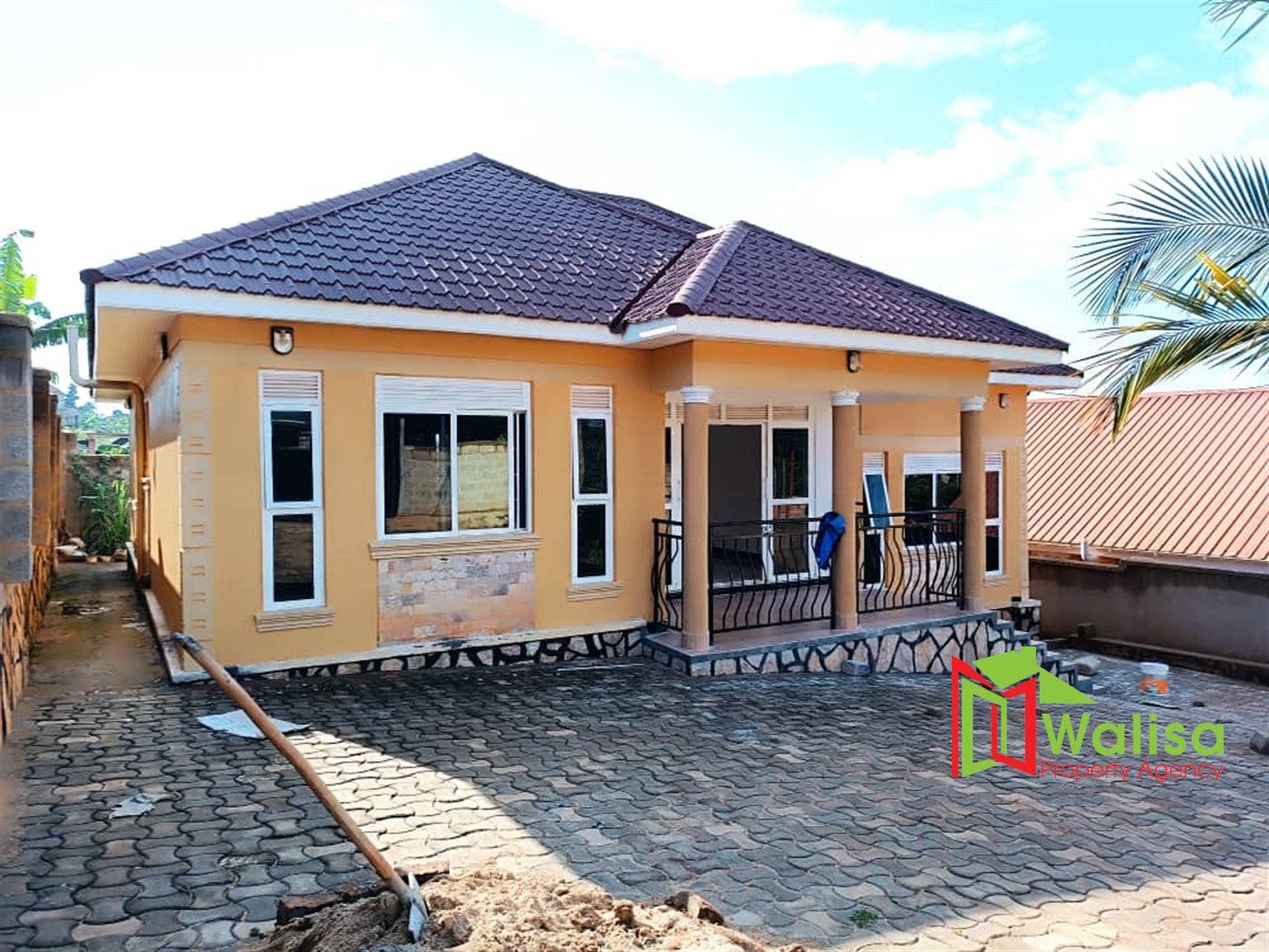 Town House for sale in Kira Wakiso