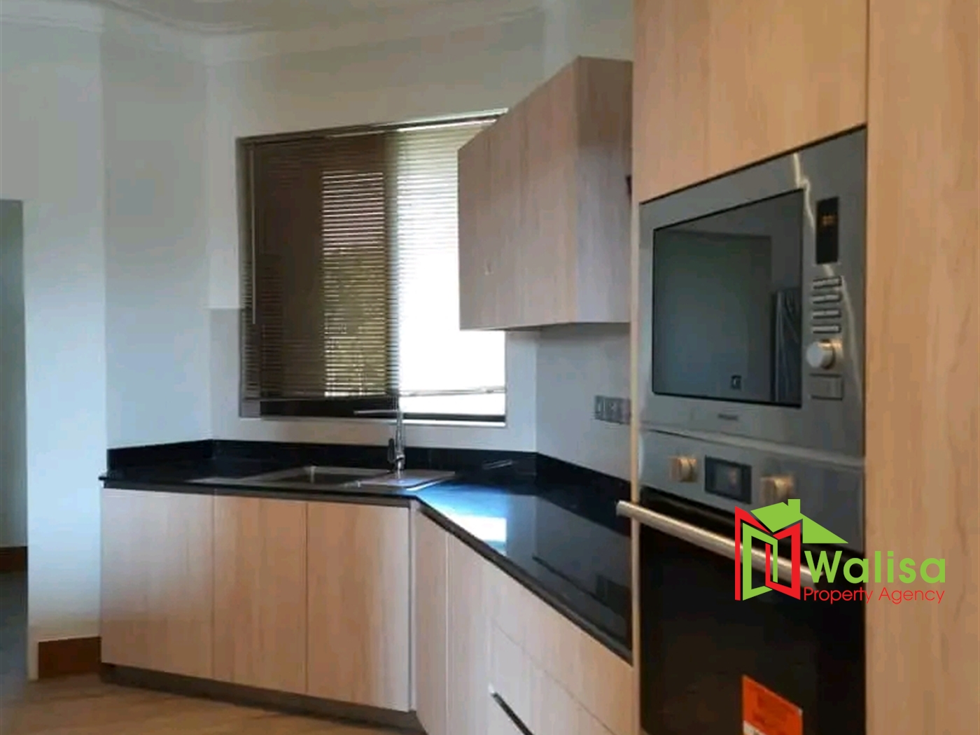 Apartment for sale in Bugoloobi Kampala