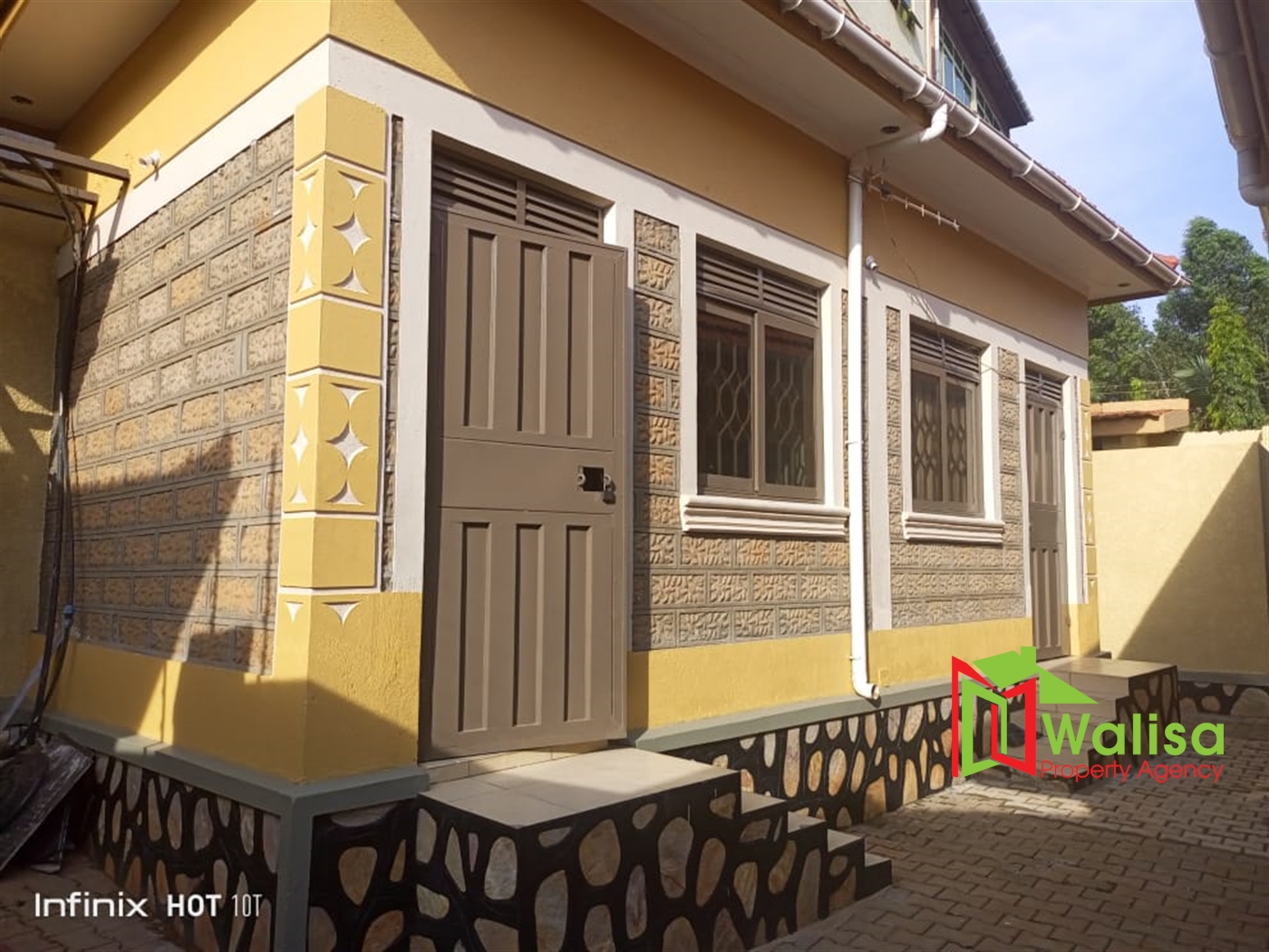 Bungalow for sale in Kitende Wakiso