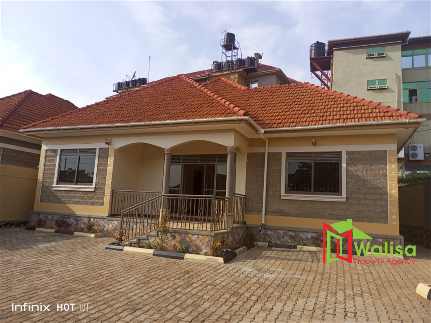 Bungalow for sale in Kitende Wakiso