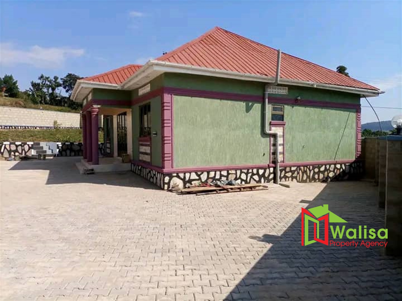 Bungalow for sale in Nansana Wakiso
