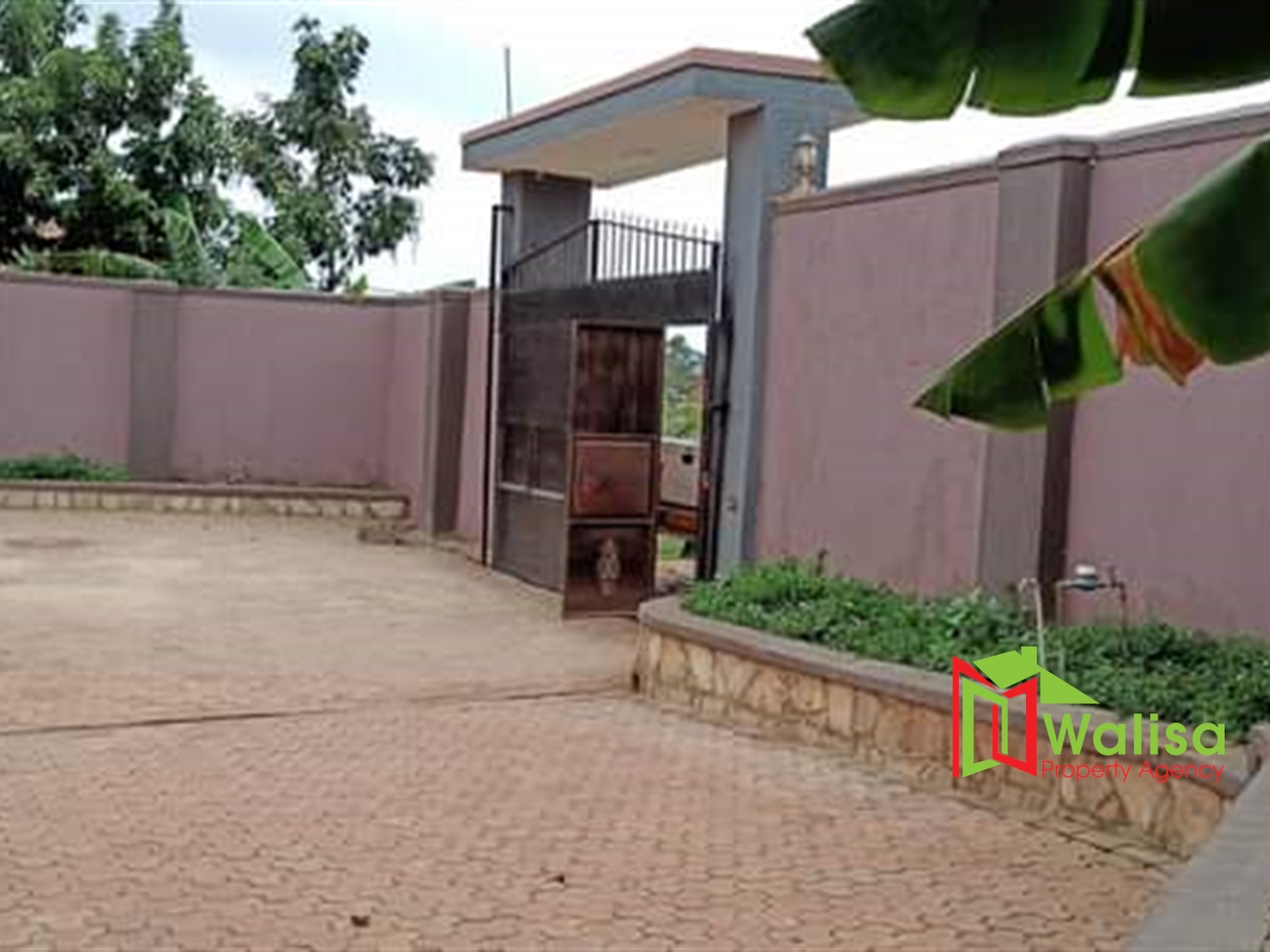 Town House for sale in Namugongo Wakiso