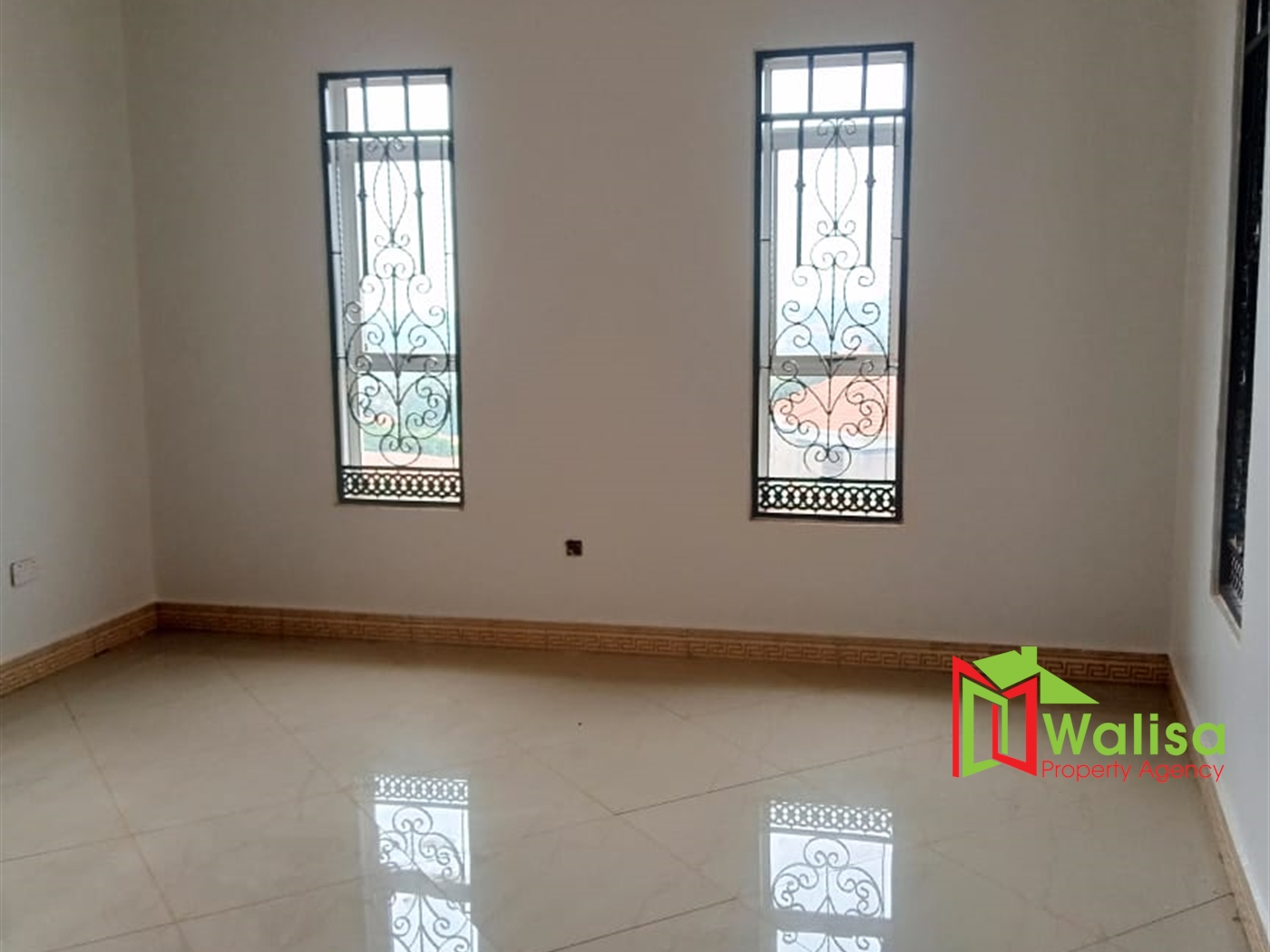 Mansion for sale in Kajjansi Wakiso