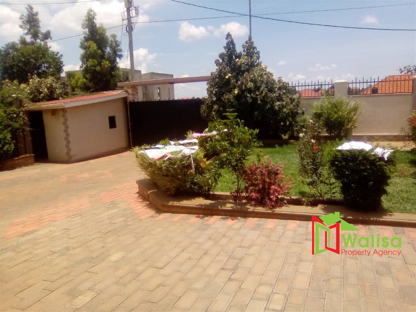 Apartment for sale in Kyaliwajjala Wakiso