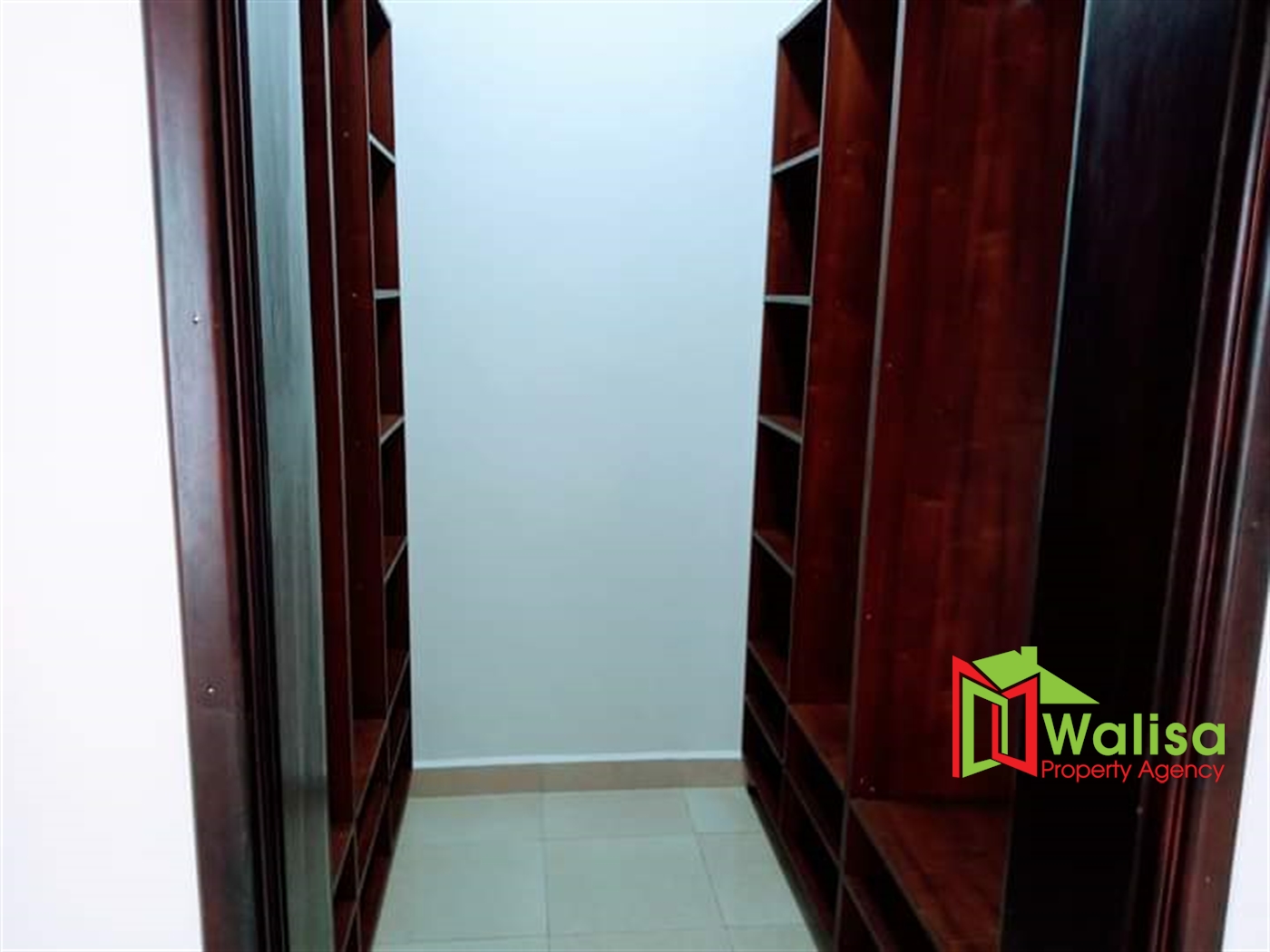 Town House for sale in Kira Wakiso